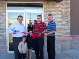 Councillor Ainslie at the Grand Opening of Shoeless Joe's in Morningside Crossing